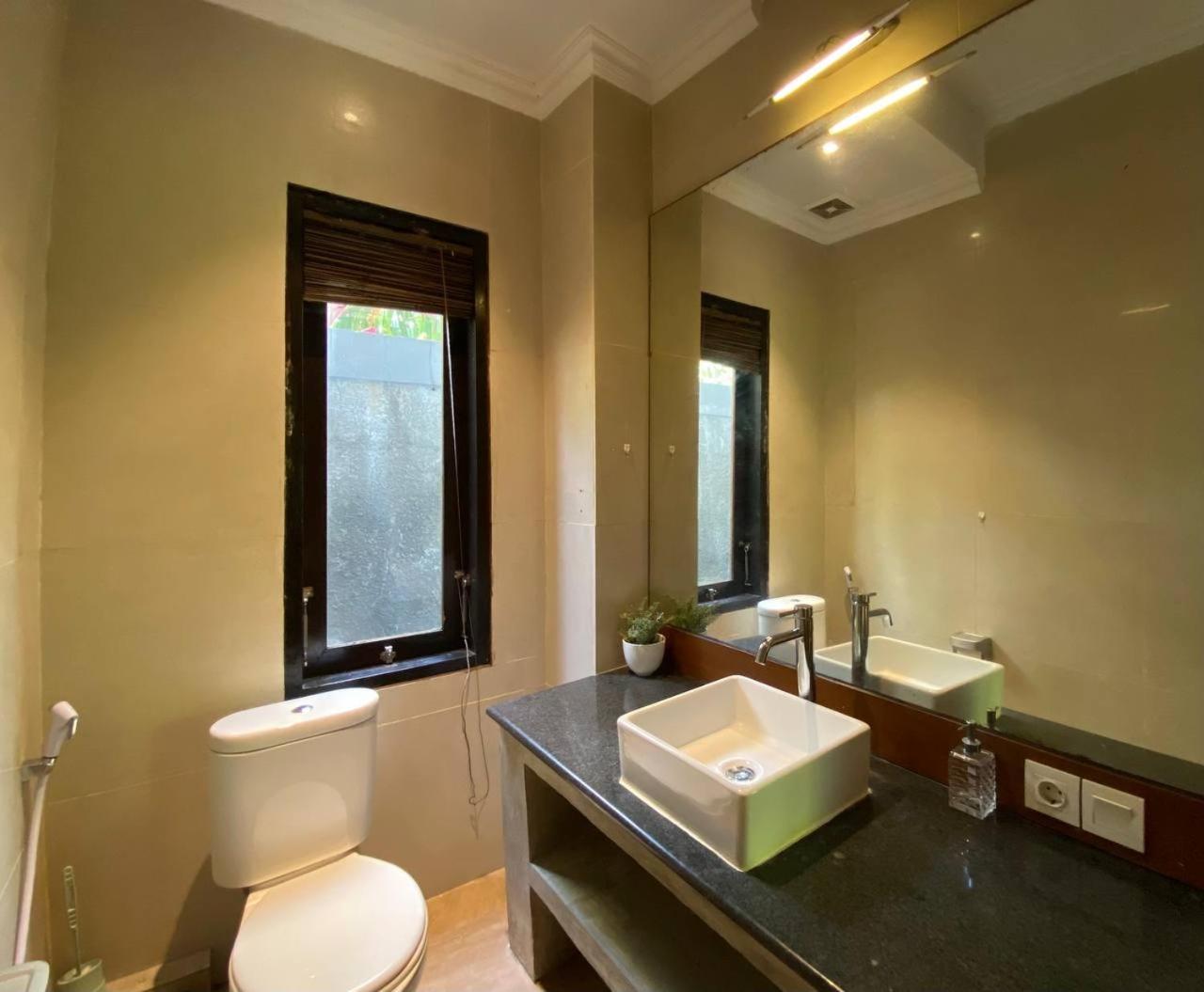 Villa Mayu Dedaries Seminyak  Exterior photo